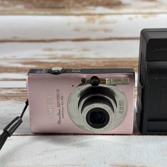 Canon PowerShot SD1100 IS 8MP Digital ELPH Pink w/ Battery & Charger - Picture 2 of 7